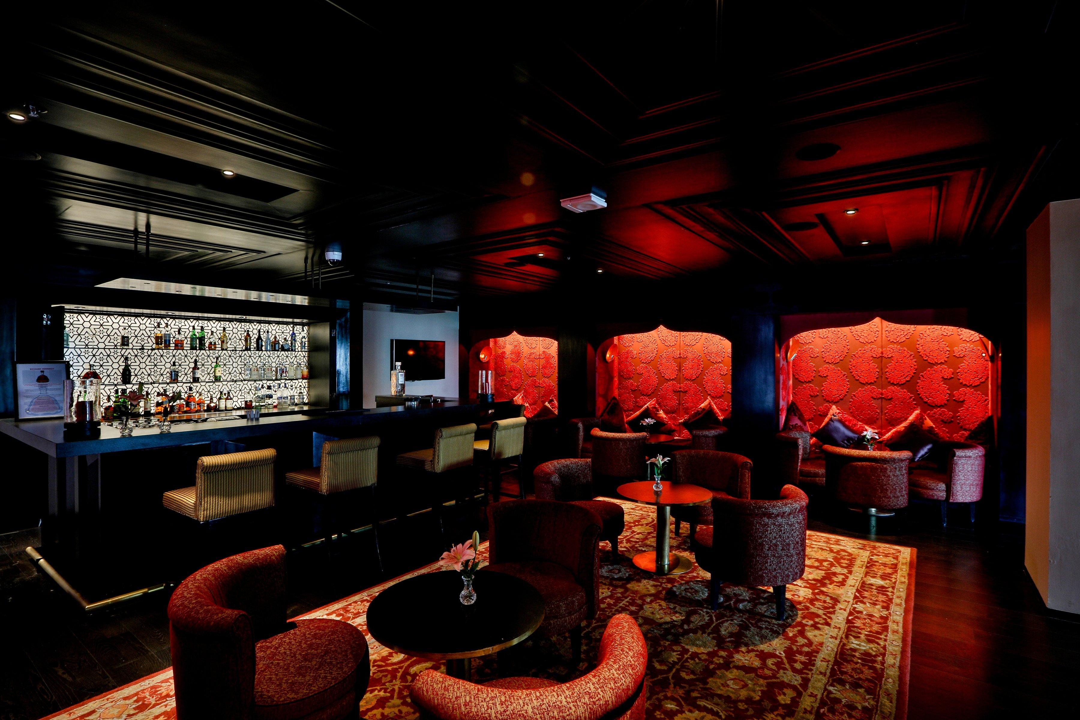 Crowne Plaza Chennai Adyar Park, An Ihg Hotel Exteriér fotografie The interior of the bar