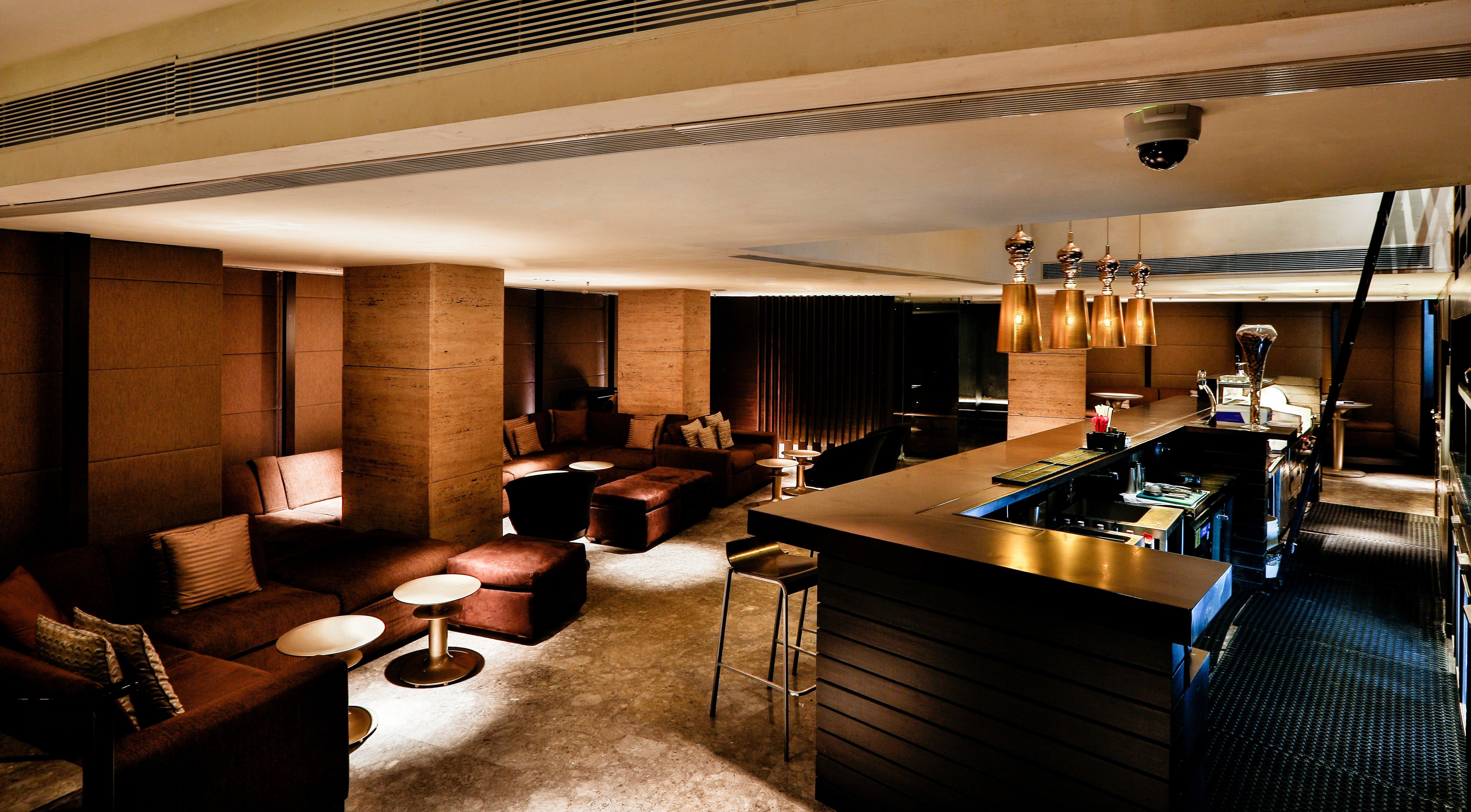 Crowne Plaza Chennai Adyar Park, An Ihg Hotel Exteriér fotografie The bar at the 101 bar